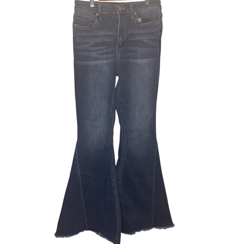 Refuge Denim Blue‎ Jean in Size 5-EUC